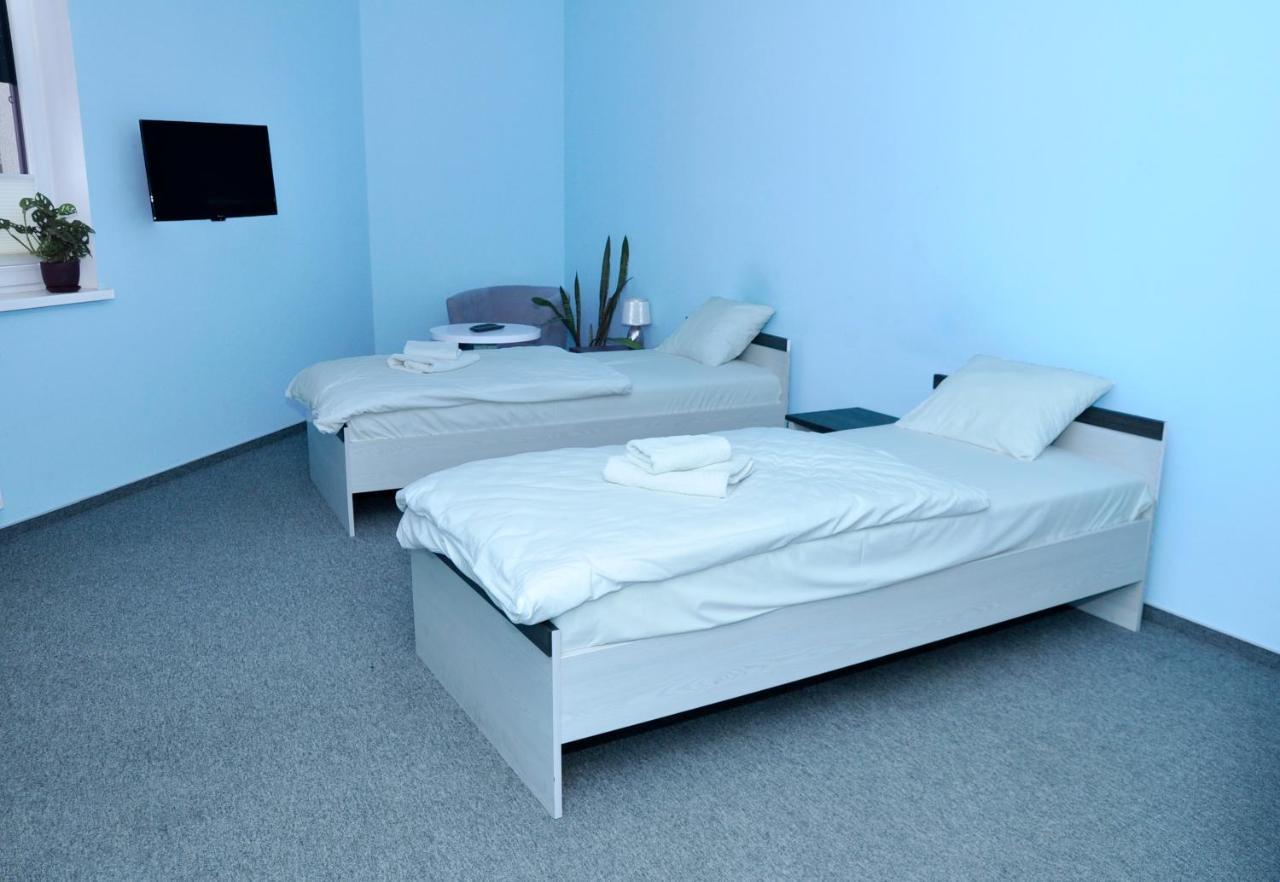 Pokoje, Apartamenty, Restauracja Marcus Oborniki Luaran gambar