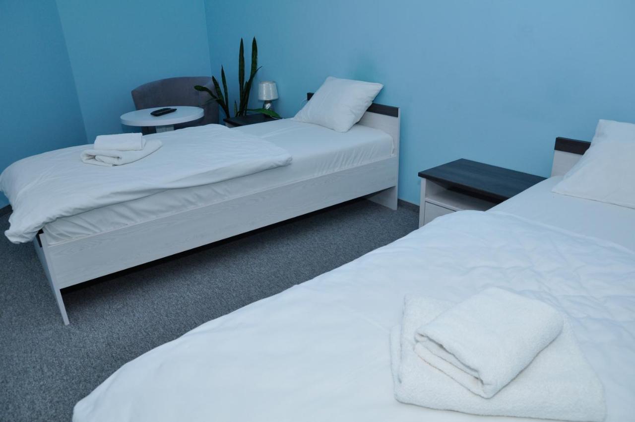 Pokoje, Apartamenty, Restauracja Marcus Oborniki Luaran gambar