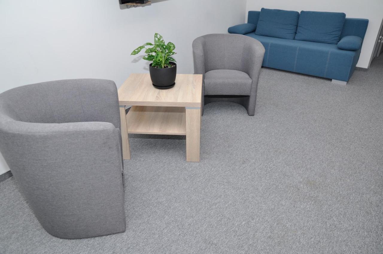Pokoje, Apartamenty, Restauracja Marcus Oborniki Luaran gambar